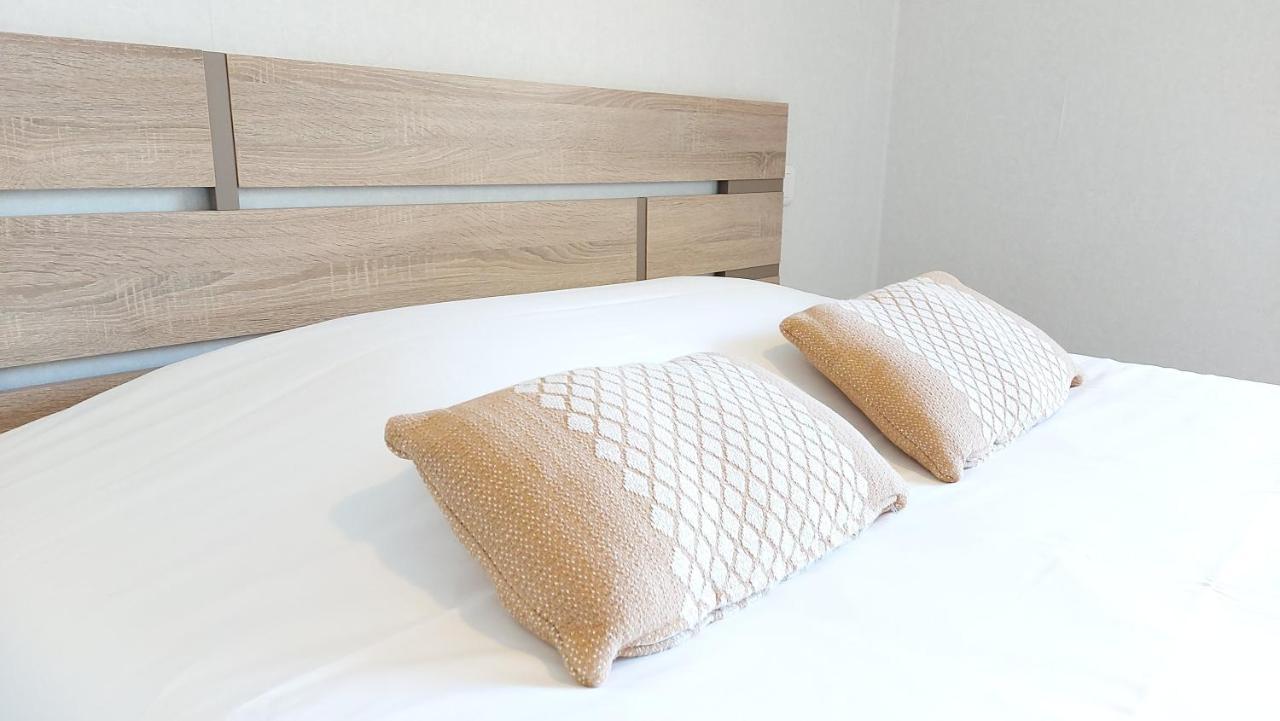 Logis Hotel Vannes Nord Le Clos Des Hortensias Locqueltas Екстериор снимка